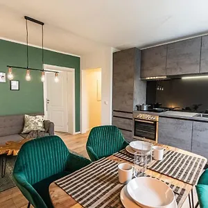 messeuni-modern-stylish-for-4-kitchenparking.getmunichhotels.com/